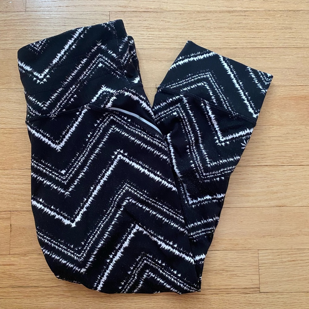 Athleta Crop Leggings